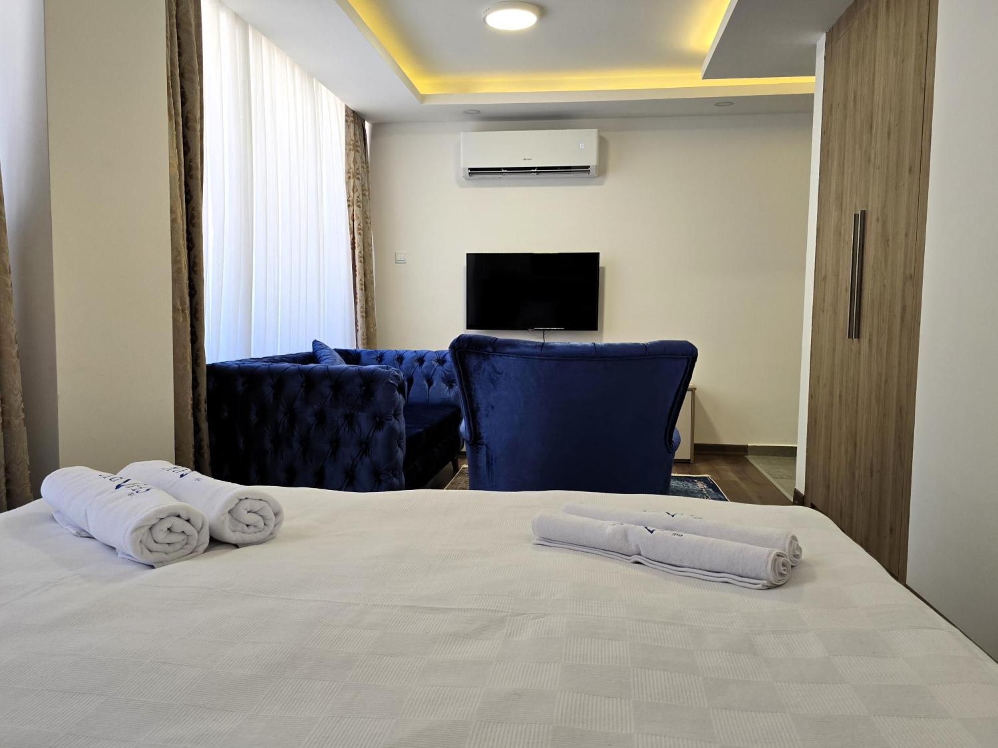 Nurel Shark Residence Kyrenia  Exterior foto