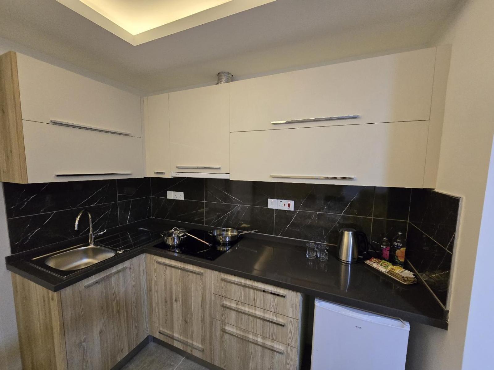 Nurel Shark Residence Kyrenia  Exterior foto