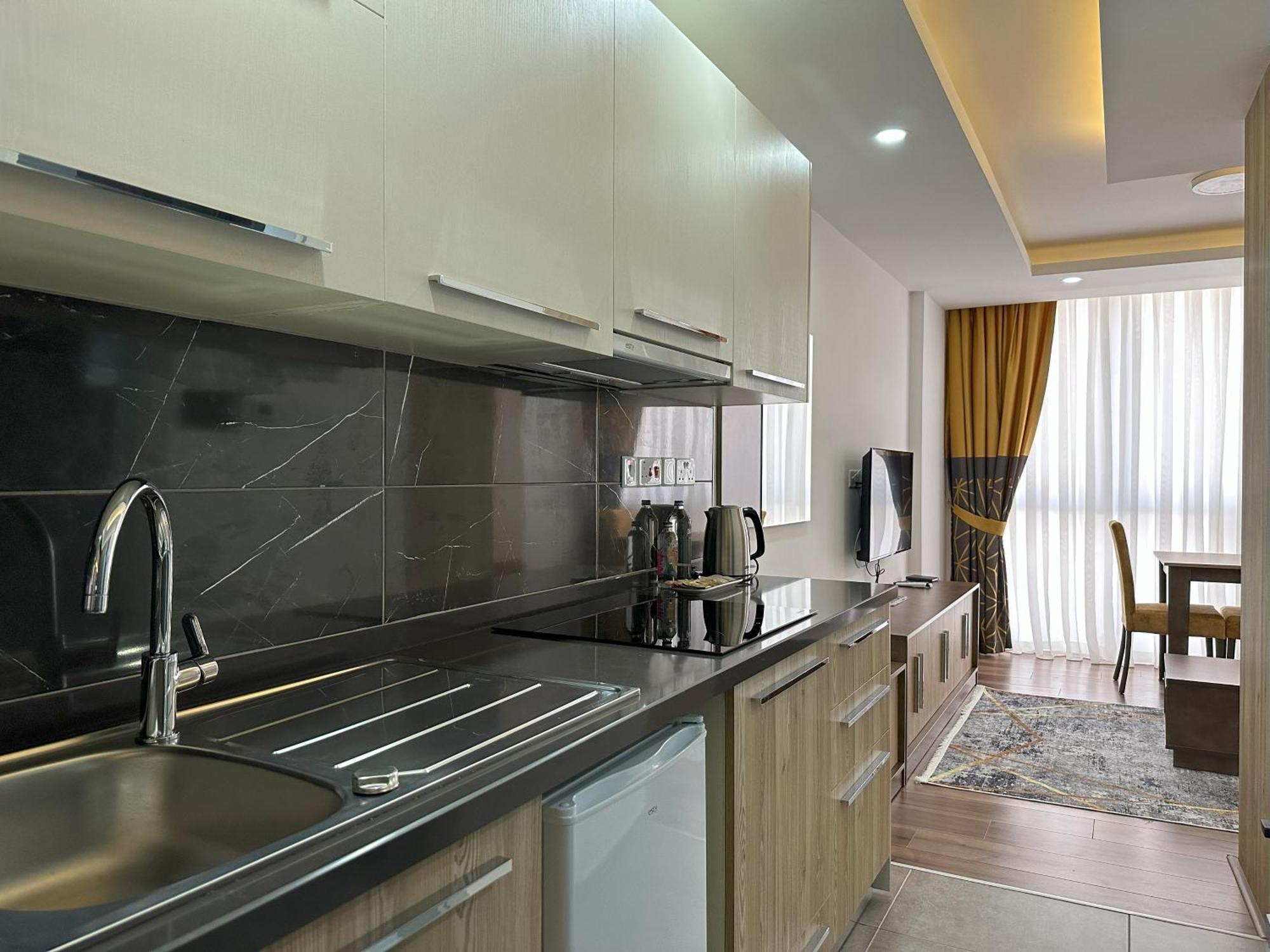 Nurel Shark Residence Kyrenia  Exterior foto
